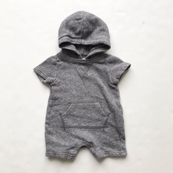 BABygap marled gray hooded romper EUC 3-6 months - Picture 1 of 5